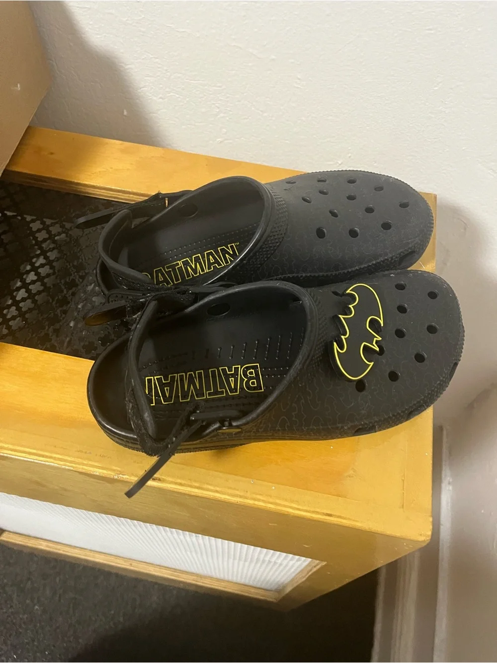 CROCS Black Kids Clog with Yellow Batman Jibbitz
